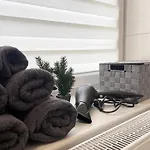 Magic Forest Design Apartment, 65 Zoll Tv, Waschtrockner, Lage, Am Markt Apartment