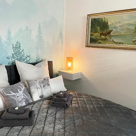 Διαμέρισμα Magic Forest Design Apartment, 65 Zoll Tv, Waschtrockner, Lage, Am Markt Γκέρα