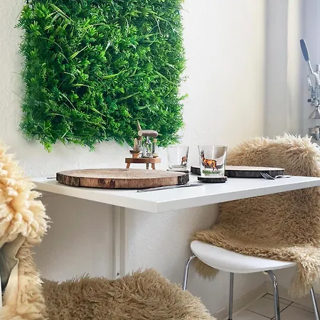 Magic Forest Design Apartment, 65 Zoll Tv, Waschtrockner, Lage, Am Markt * Gera