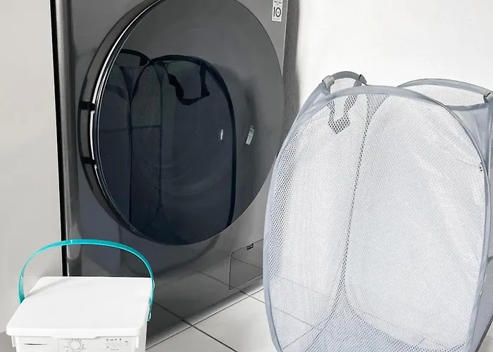 Magic Forest Design Apartment, 65 Zoll Tv, Waschtrockner, Lage, Am Markt * Gera